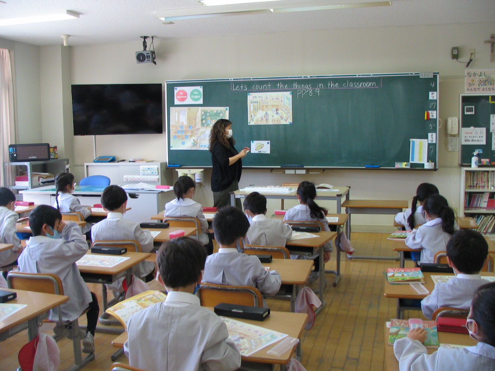 国際クラスの様子 ノートルダム清心女子大学附属小学校